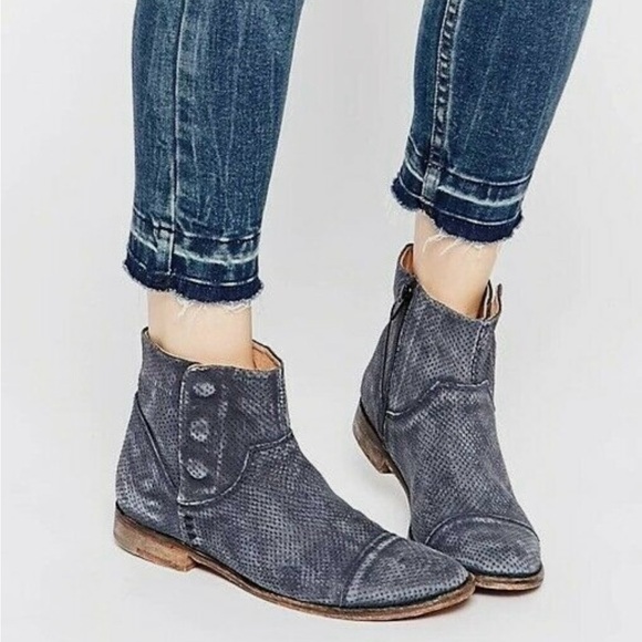 Free People Shoes - Free People Shadow Lark Ankle Boot in Washed Black